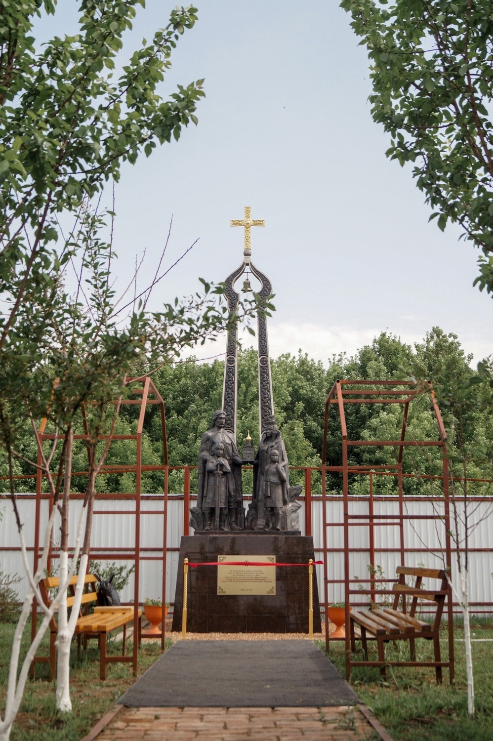 Памятник "Святое Семейство" Балымеры — фотография 2