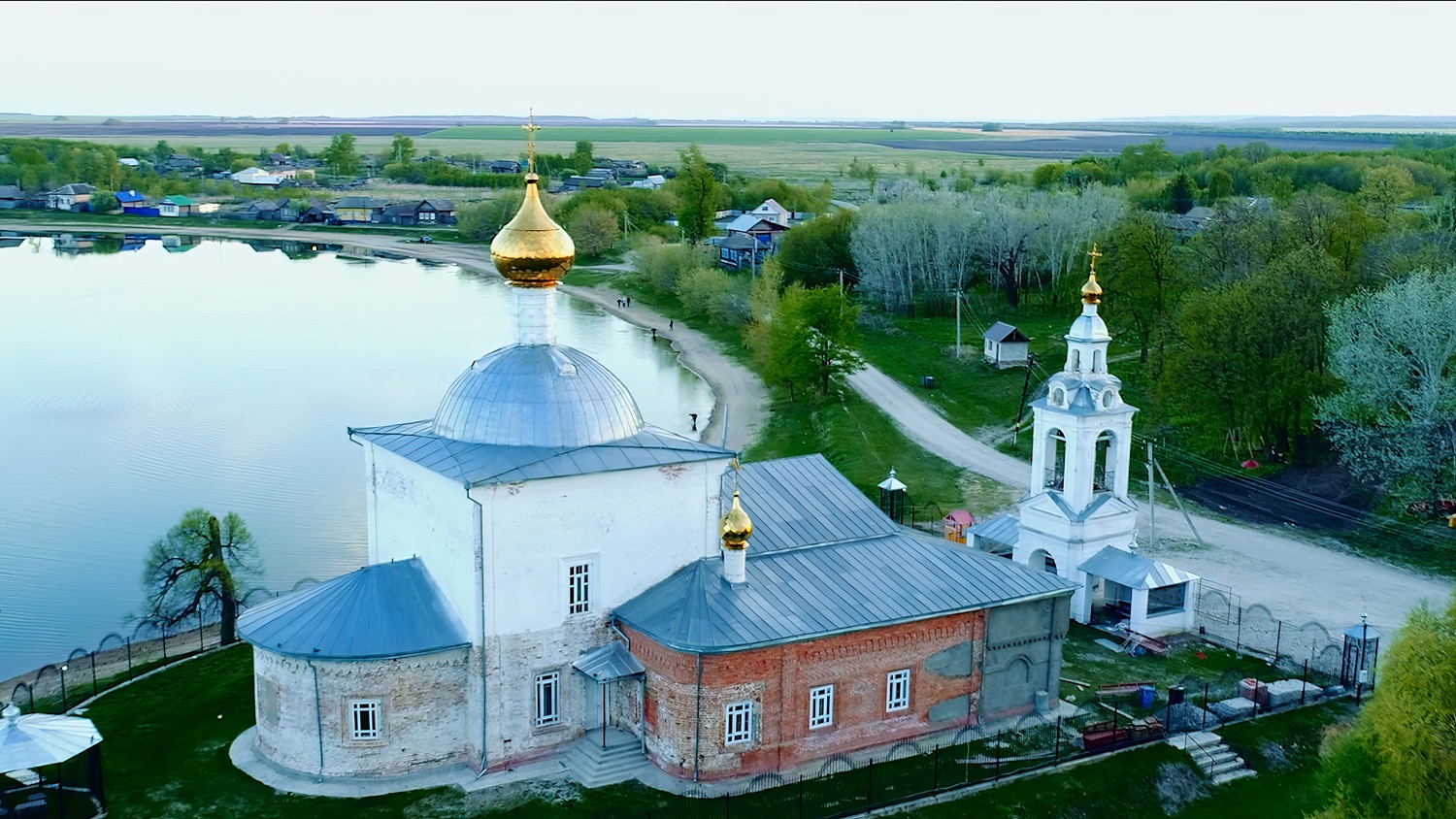 Храм Рождества Пресвятой Богородицы (XVIII в.) Три Озера — фотография 2